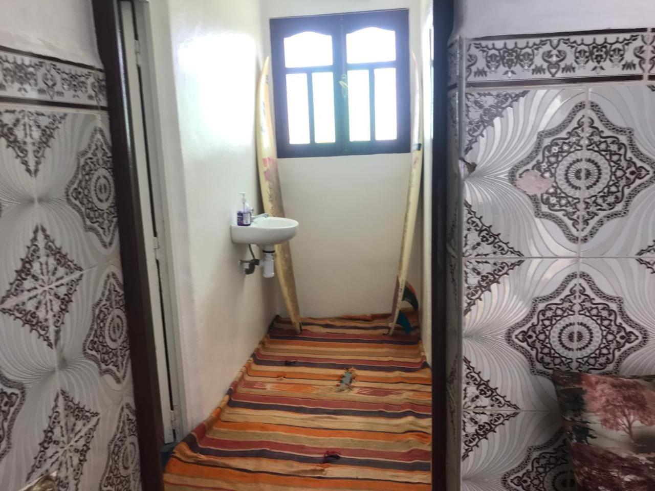 Cap Sim Surf House Panzió Szavíra Kültér fotó